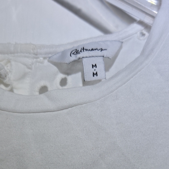 Reitmans White Eyelet Detail Muscle Tee - Picture 2 of 4